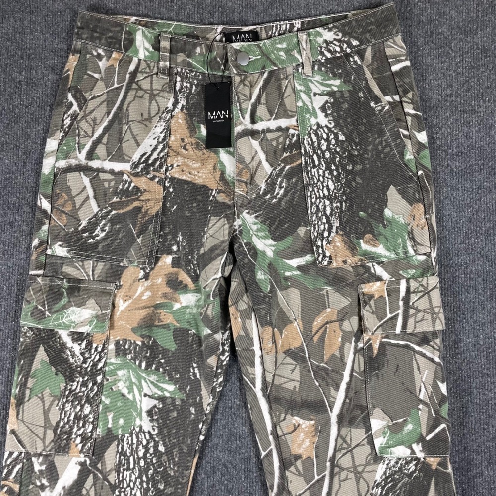 New Camouflage Cargo Pants Mens 32x28 Straight Leg Tie BoohooMAN